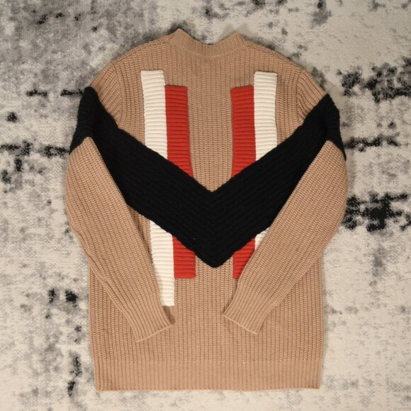 Givenchy V-Detail Cashmere Sweater - Picture 4 of 8